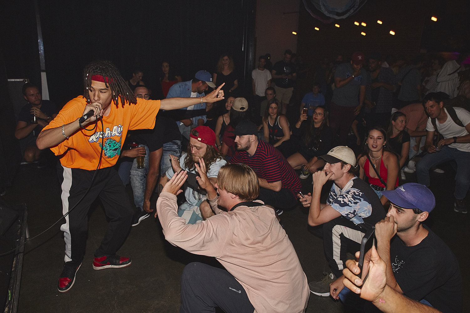 Ragers a mis le feu au Ausgang au lancement de 'Raw Footage' [Photos]
