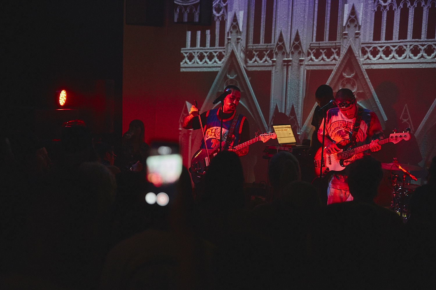 Ragers a mis le feu au Ausgang au lancement de 'Raw Footage' [Photos]