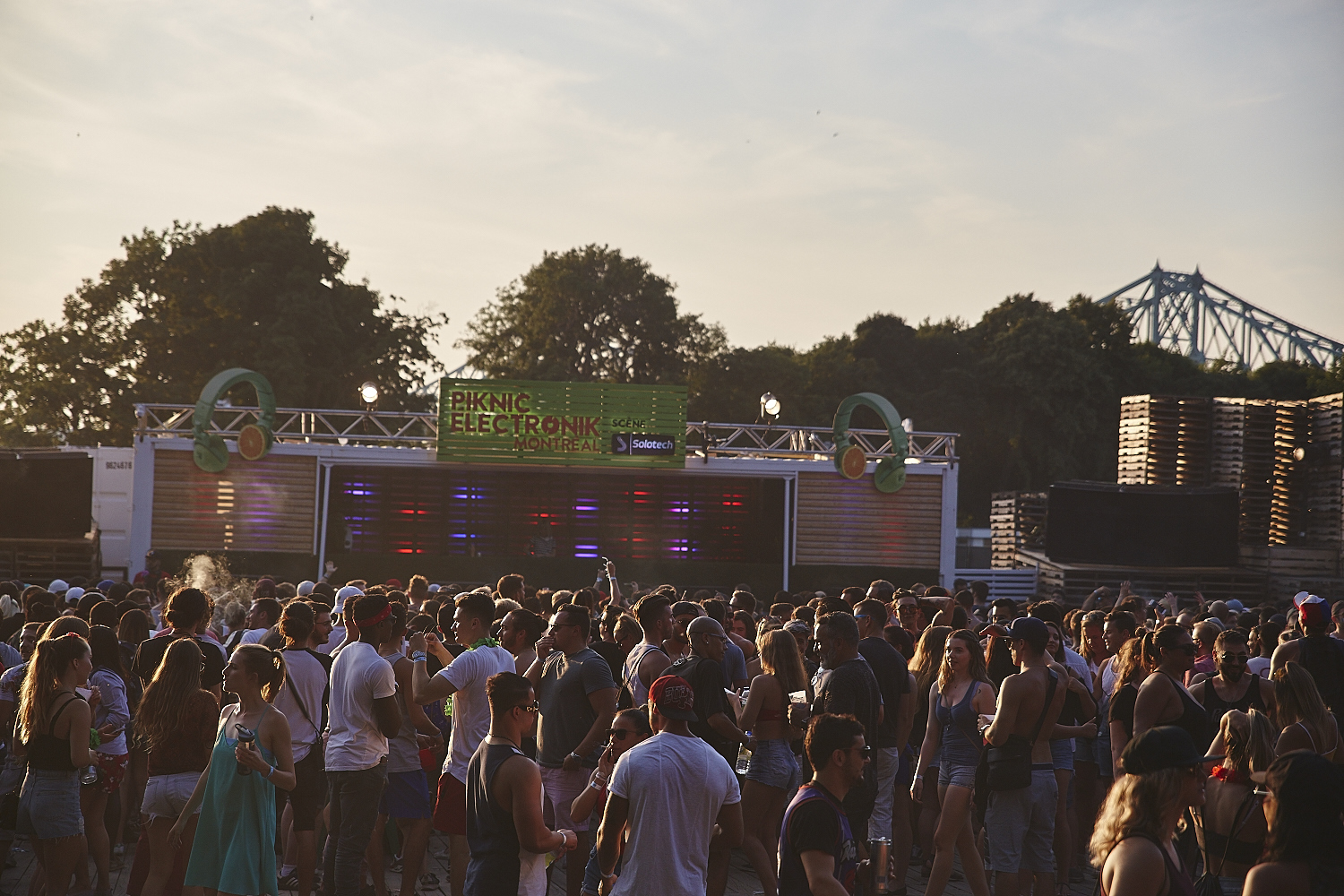 La fête au Piknic Électronik, un classique du dimanche [Photos]