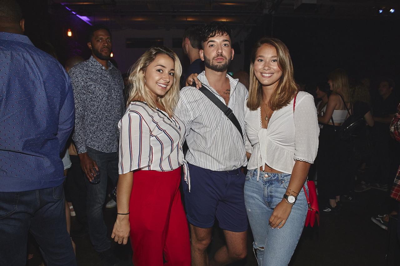 Ragers a mis le feu au Ausgang au lancement de &lsquo;Raw Footage&rsquo; [Photos]
