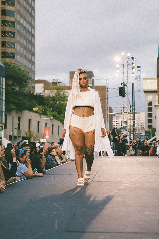 Voyez les premiers défilés du Festival Mode et Design 2018 [Photos]
