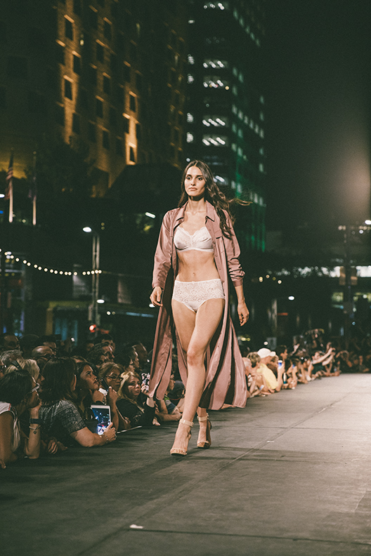 Kata Fasion, Wonderbra et le Collège LaSalle au Festival Mode et Design [Photos]