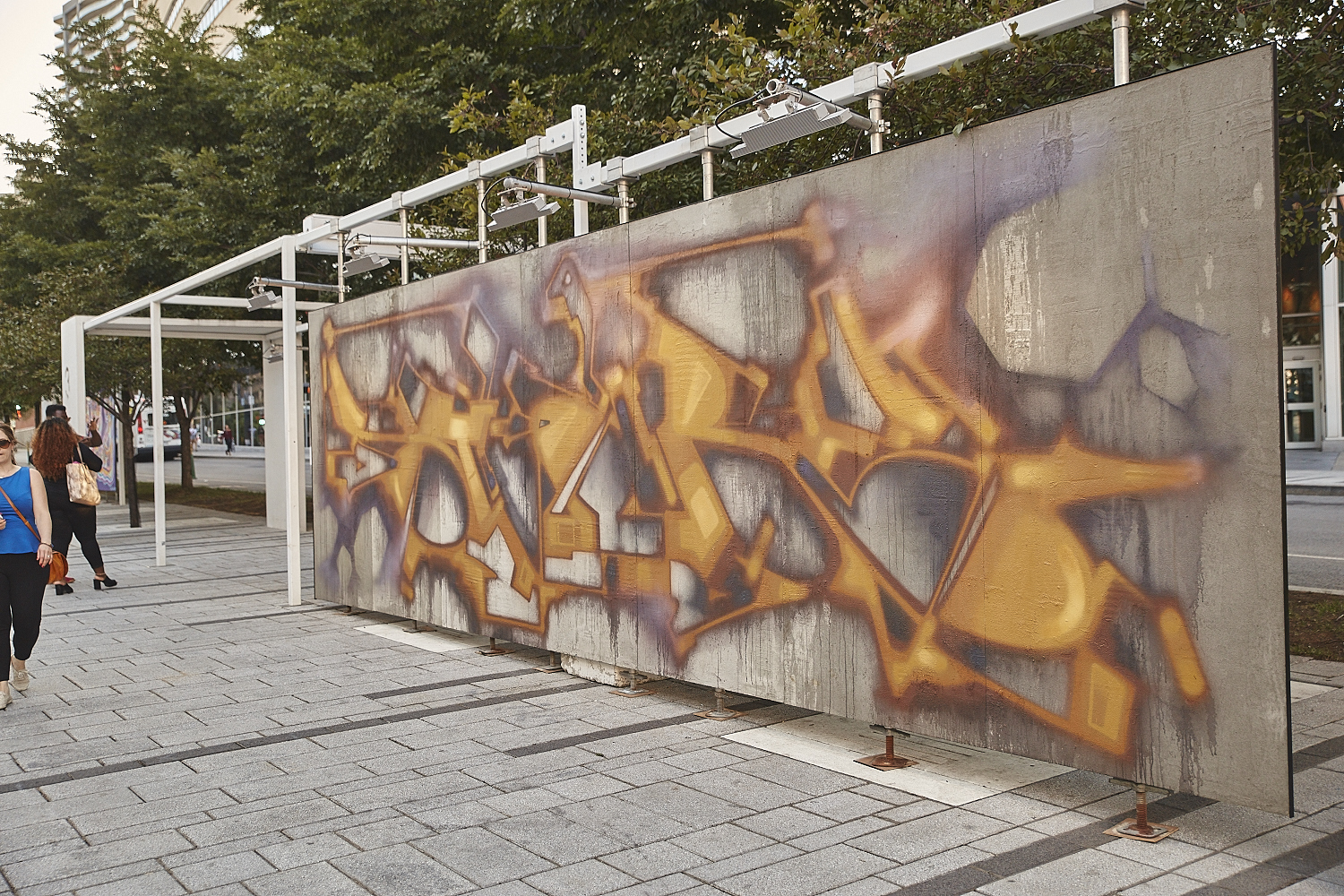 L’expo Surfaces rassemble le meilleur de l'art urbain montréalais [Photos]