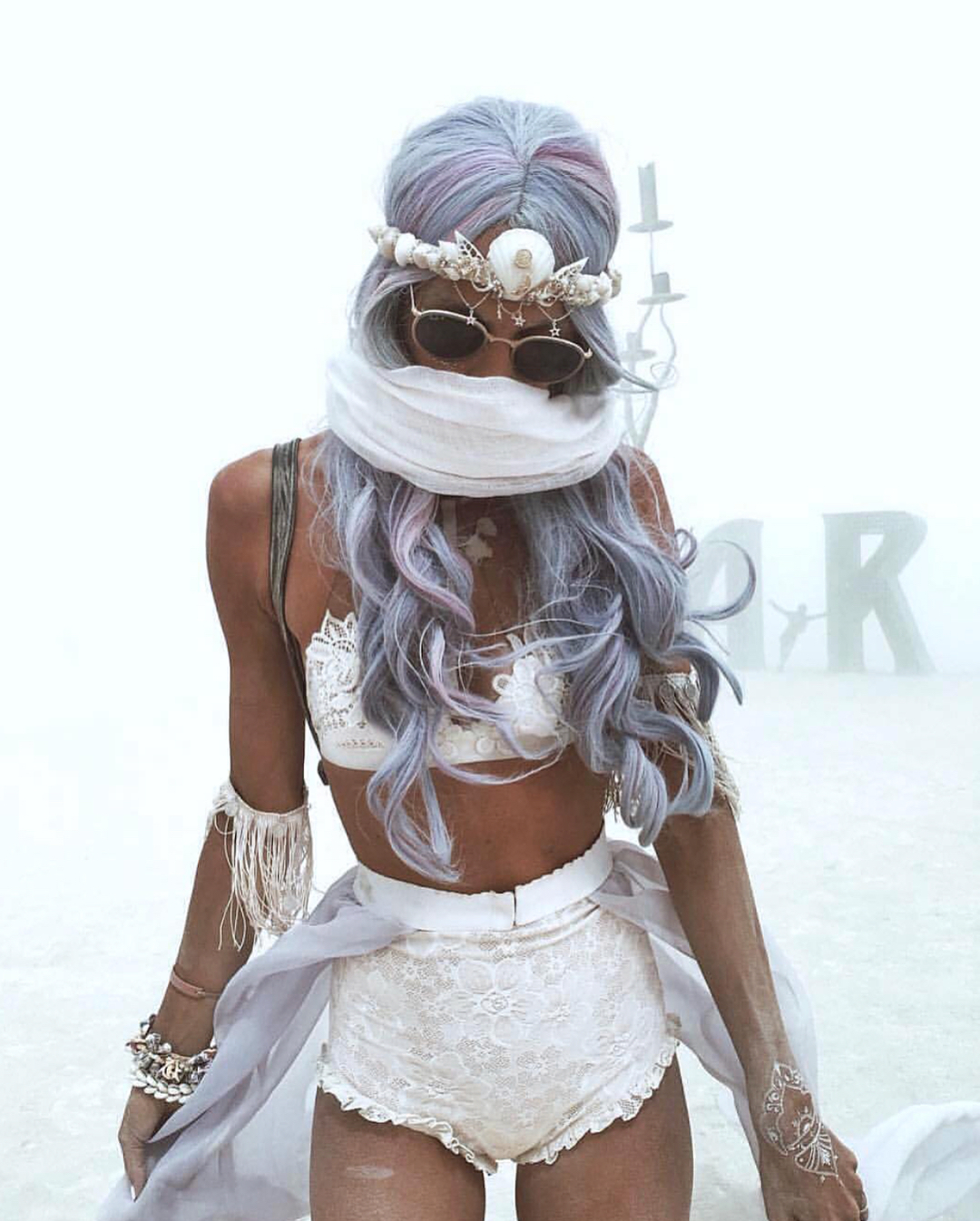 Burning Man 2018: les looks les plus fous et sexy du désert [50 photos]