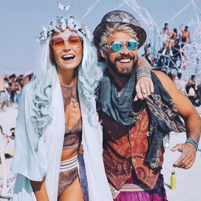 Burning Man 2018: les looks les plus fous et sexy du désert [50 photos]
