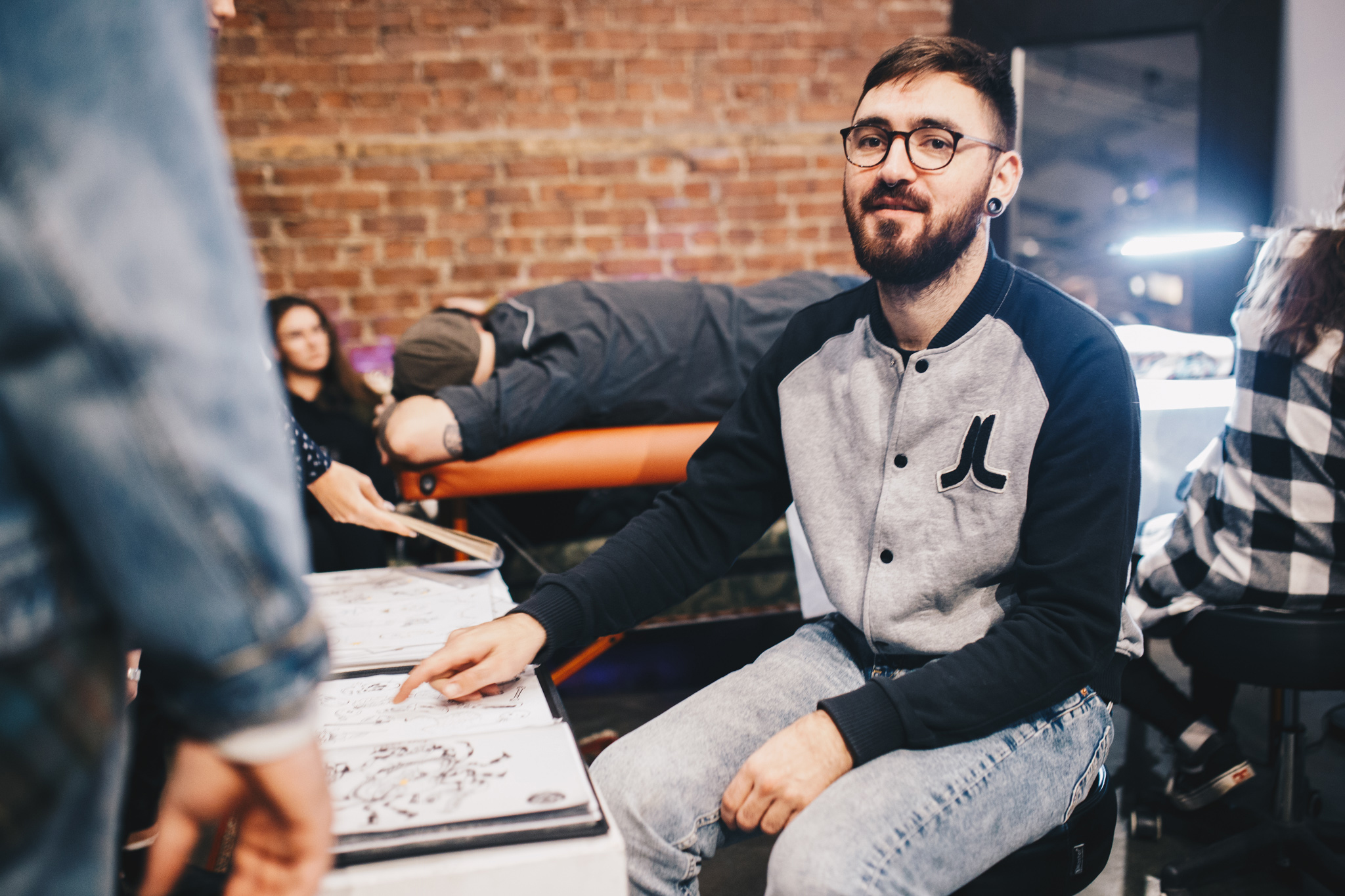 Le Cuts and Talk rassemble barbiers, tatoueurs, artistes et artisans [photos]