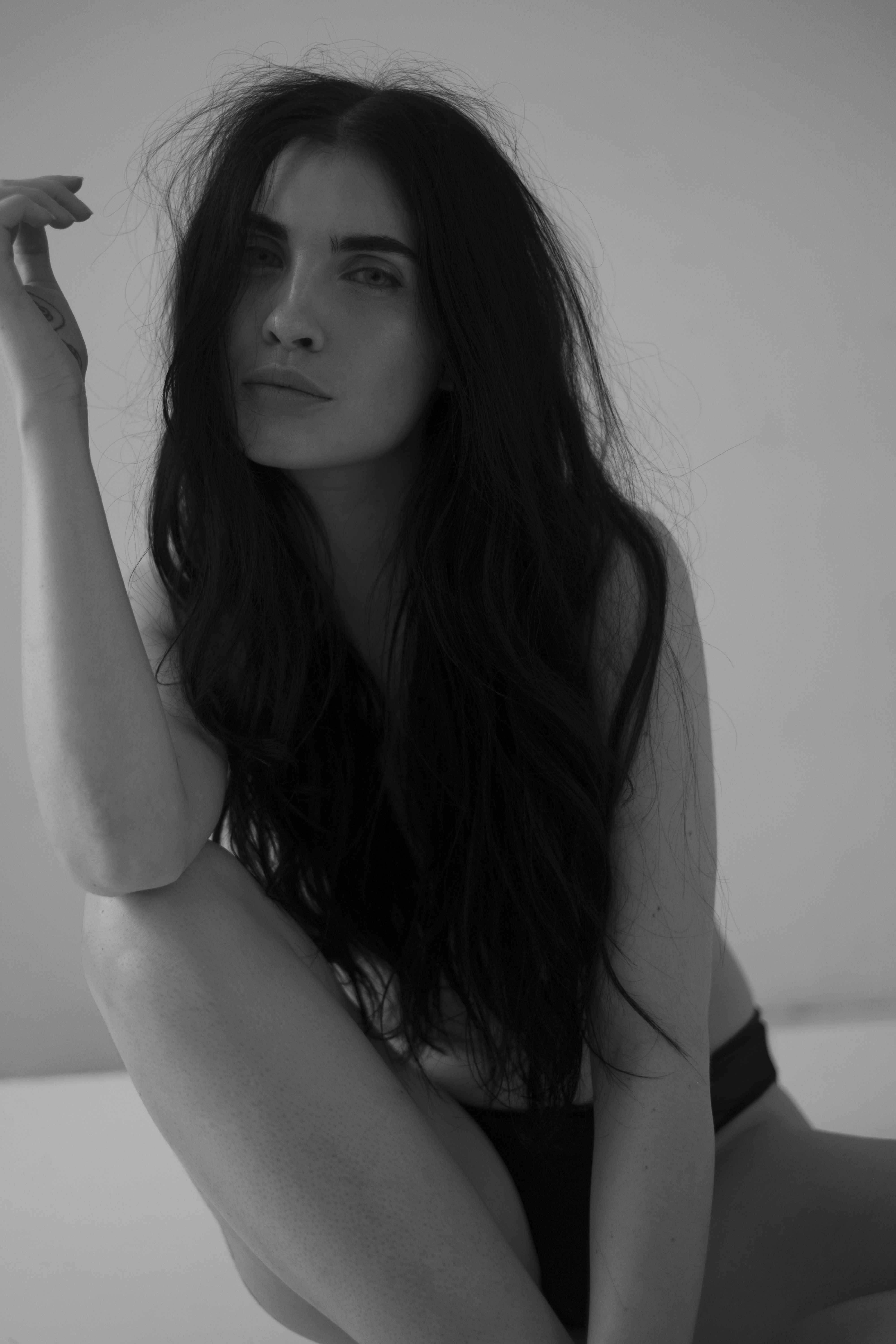 Blush dévoile sa lingerie d'automne minimaliste et sensuelle [NSFW]
