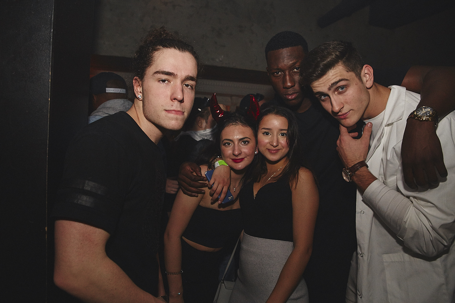 Une soirée d'Halloween sexy et éclatée à l'École Privée [Photos]