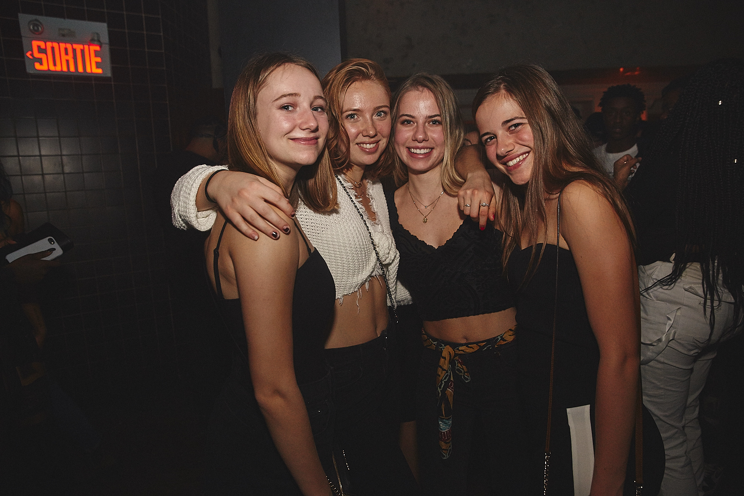 Une soirée d'Halloween sexy et éclatée à l'École Privée [Photos]