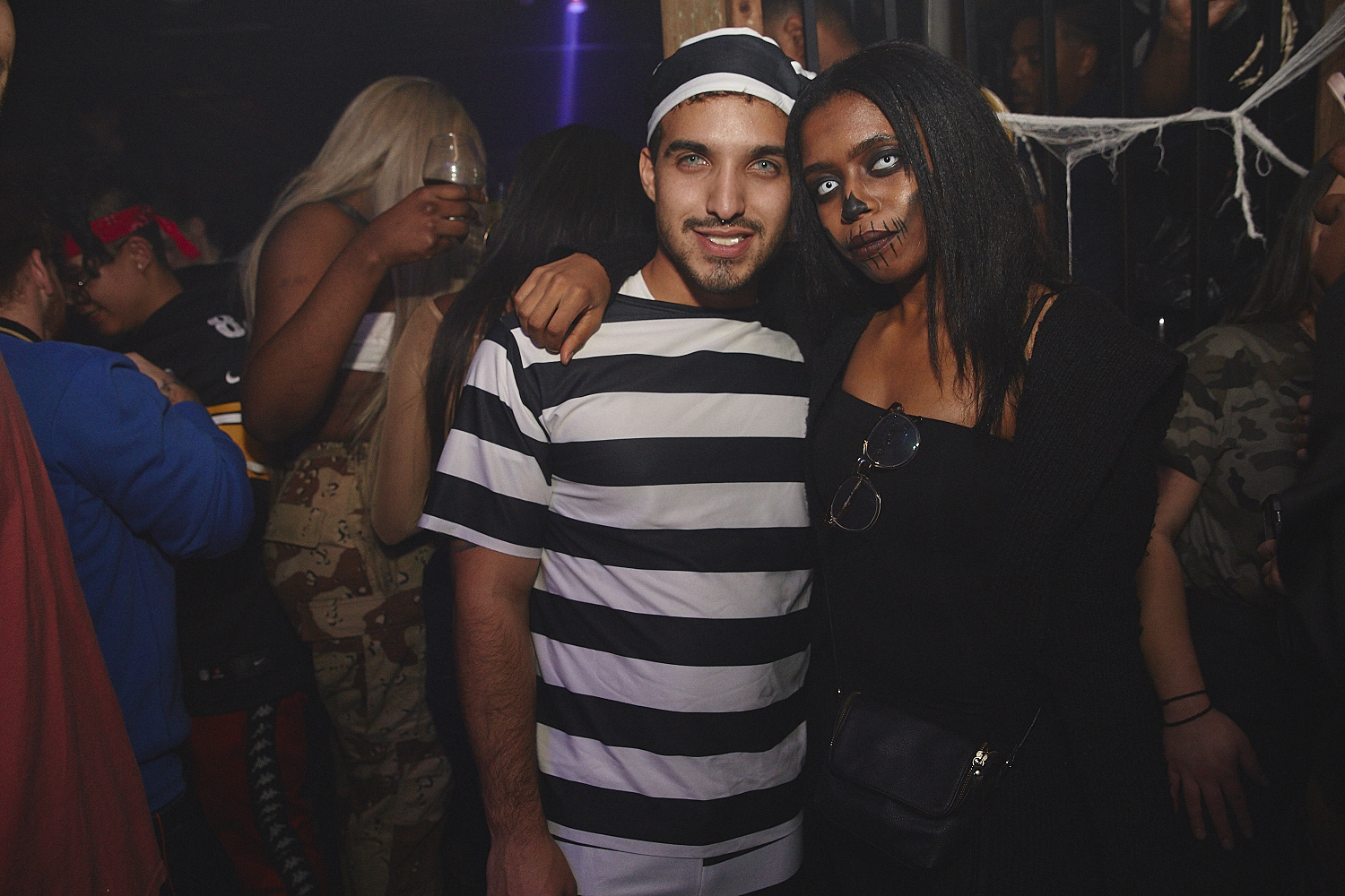Une soirée d'Halloween sexy et éclatée à l'École Privée [Photos]