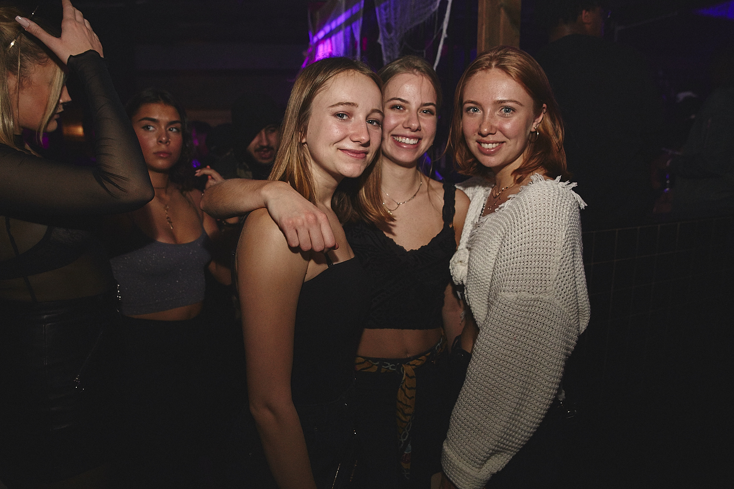 Une soirée d'Halloween sexy et éclatée à l'École Privée [Photos]