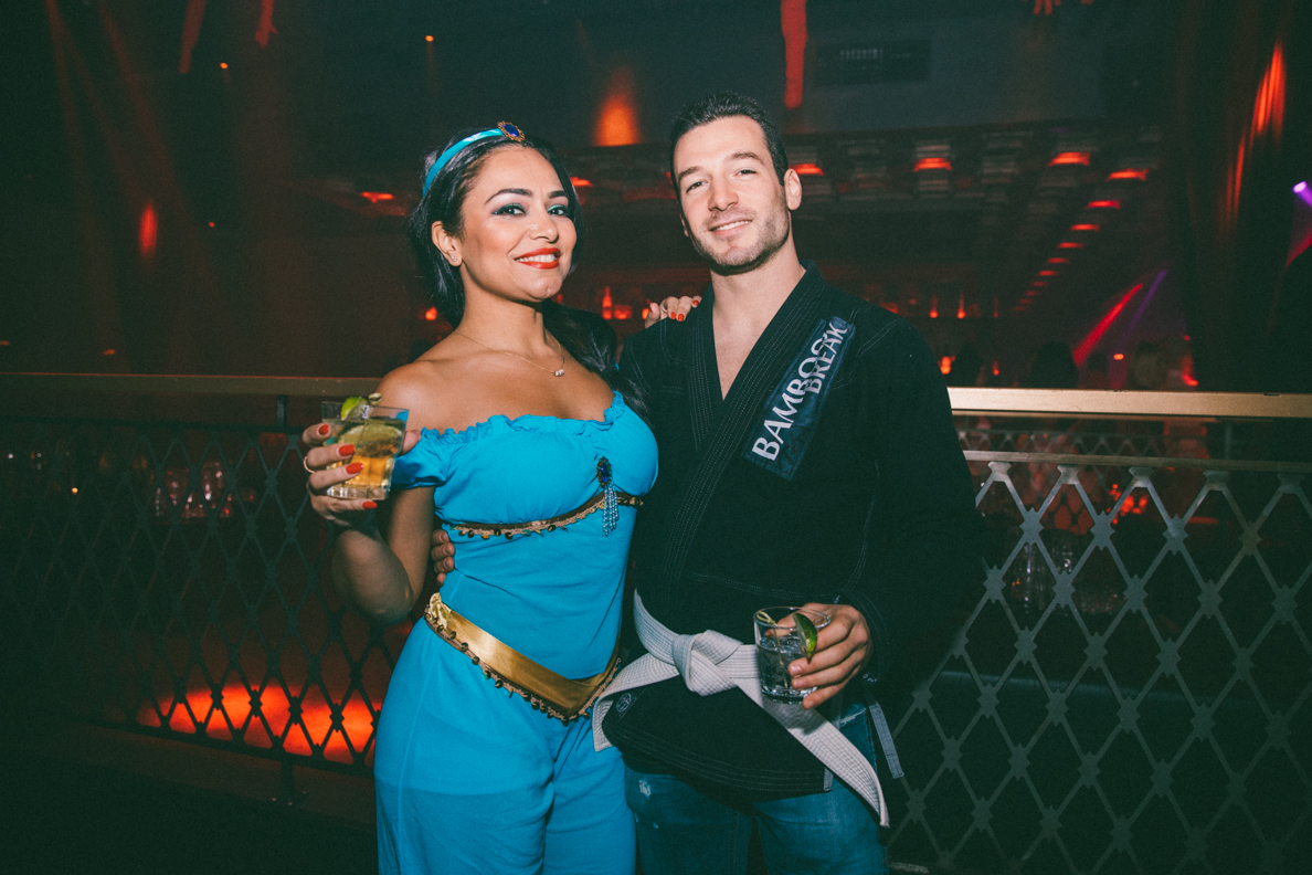 De sexy démons festoient au plus fou party d'Halloween à La Voûte [Photos]
