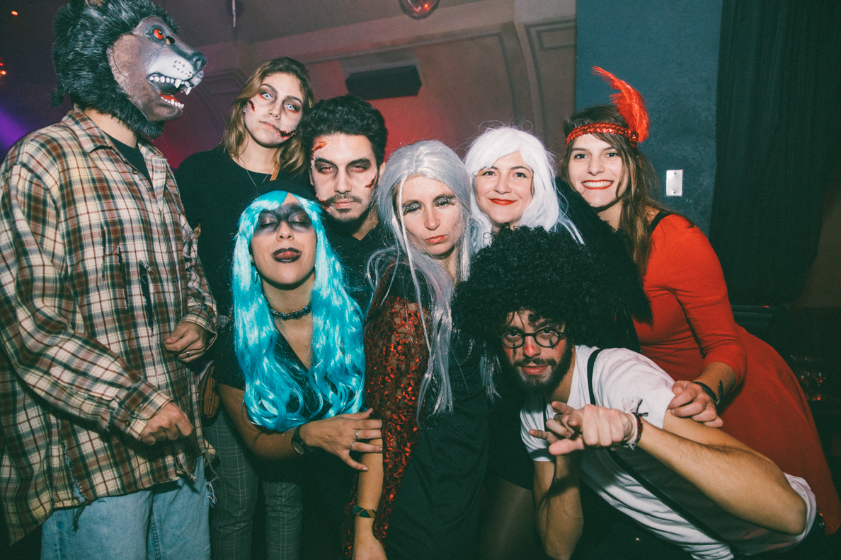 De sexy démons festoient au plus fou party d'Halloween à La Voûte [Photos]