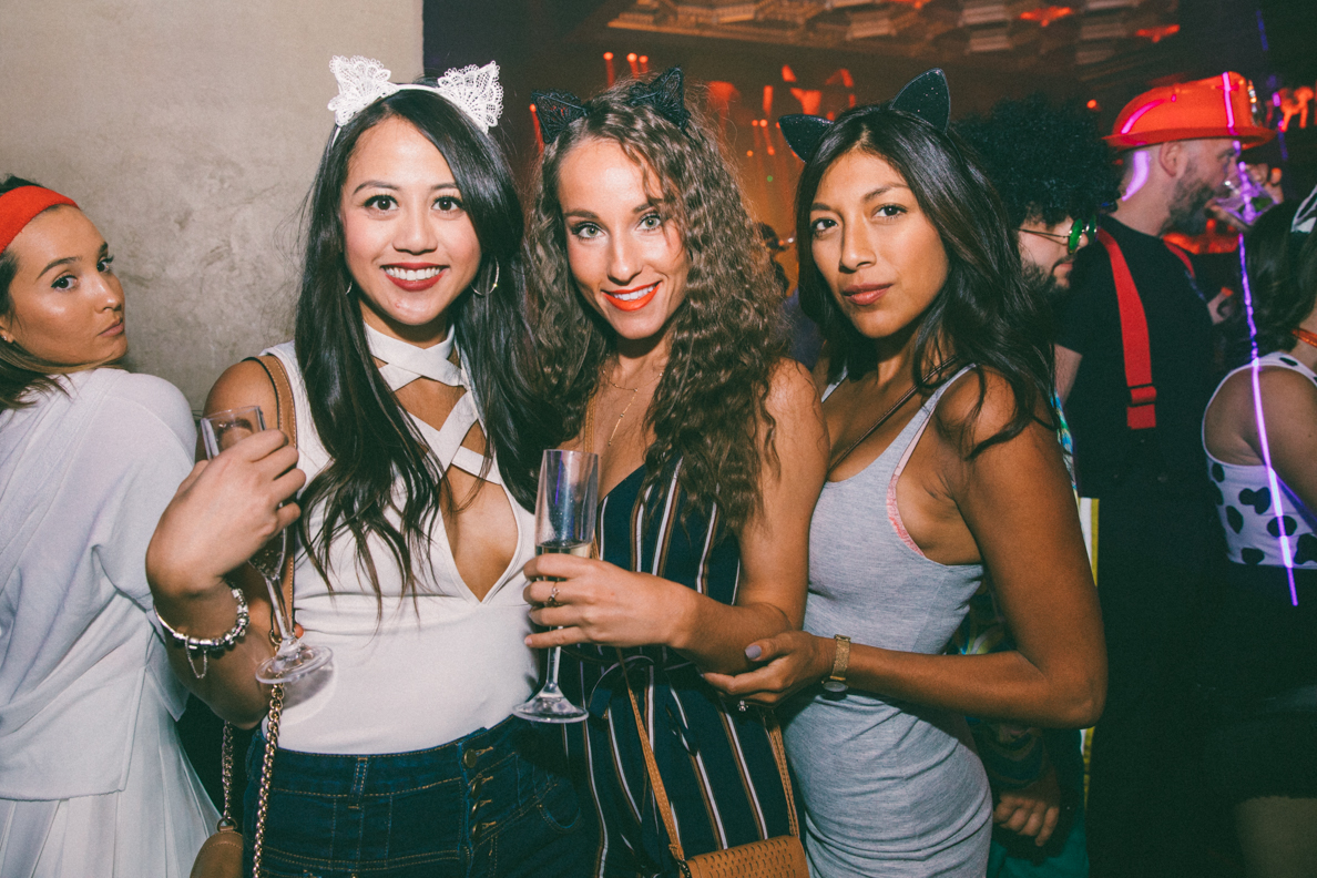 De sexy démons festoient au plus fou party d'Halloween à La Voûte [Photos]