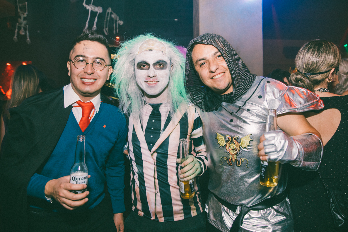 De sexy démons festoient au plus fou party d'Halloween à La Voûte [Photos]