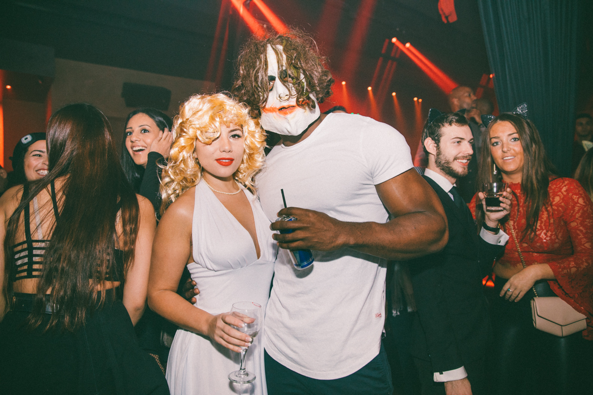 De sexy démons festoient au plus fou party d'Halloween à La Voûte [Photos]