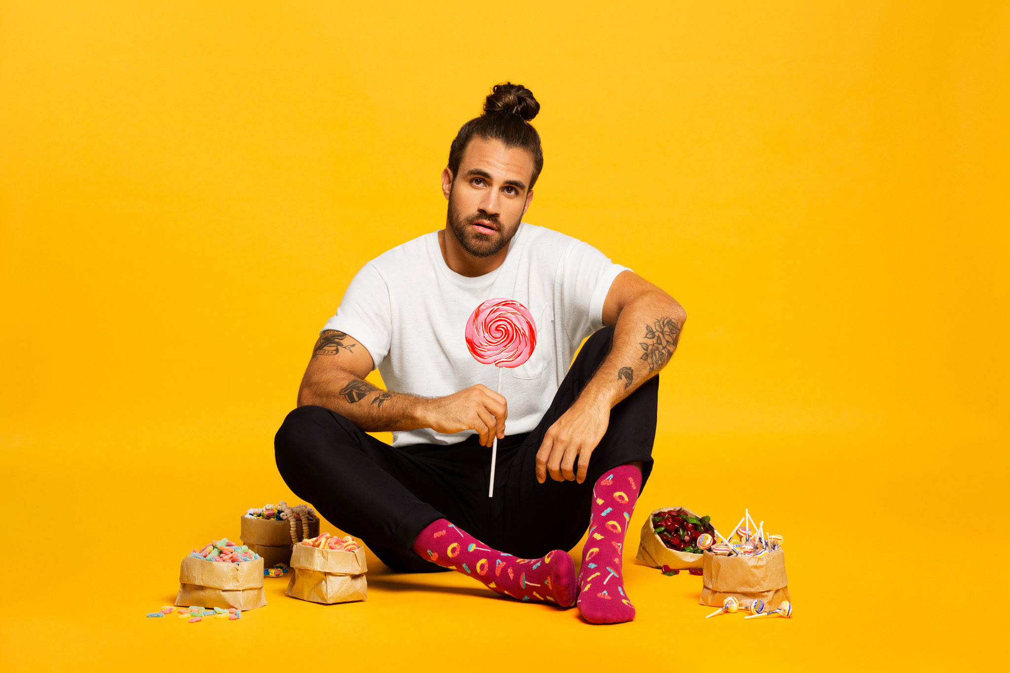 Jay du Temple lance une collaboration funky avec Poches & Fils