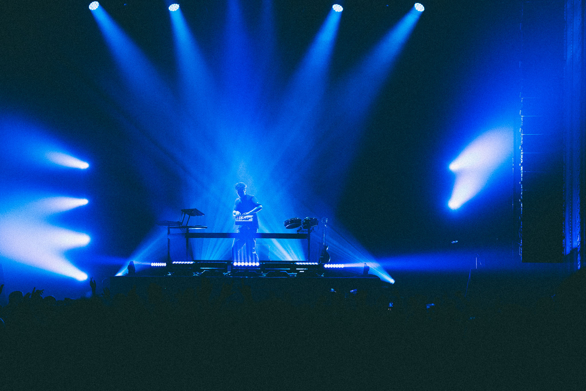 Petit Biscuit et ses mélodies font vibrer le Mtelus [Photos]