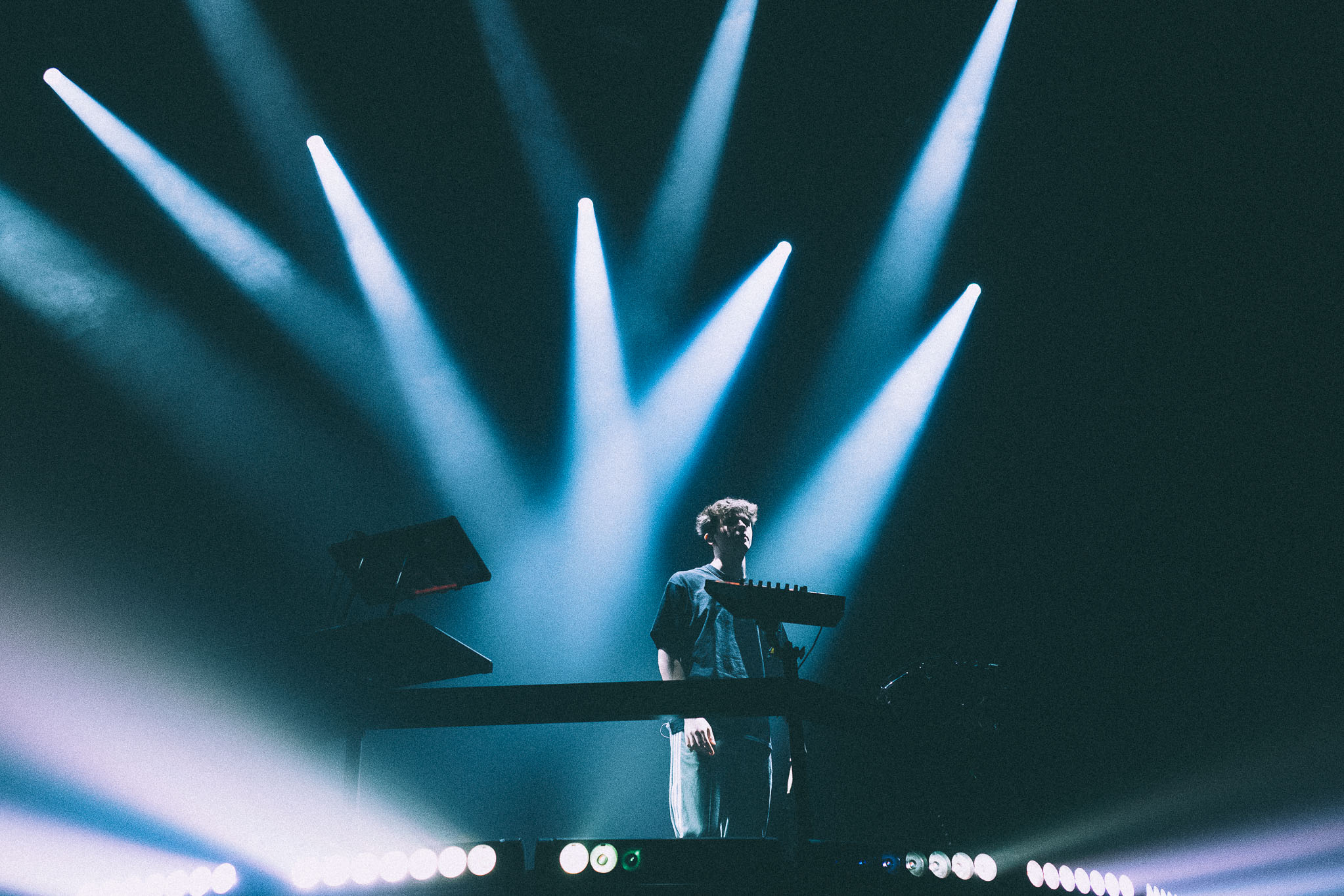 Petit Biscuit et ses mélodies font vibrer le Mtelus [Photos]