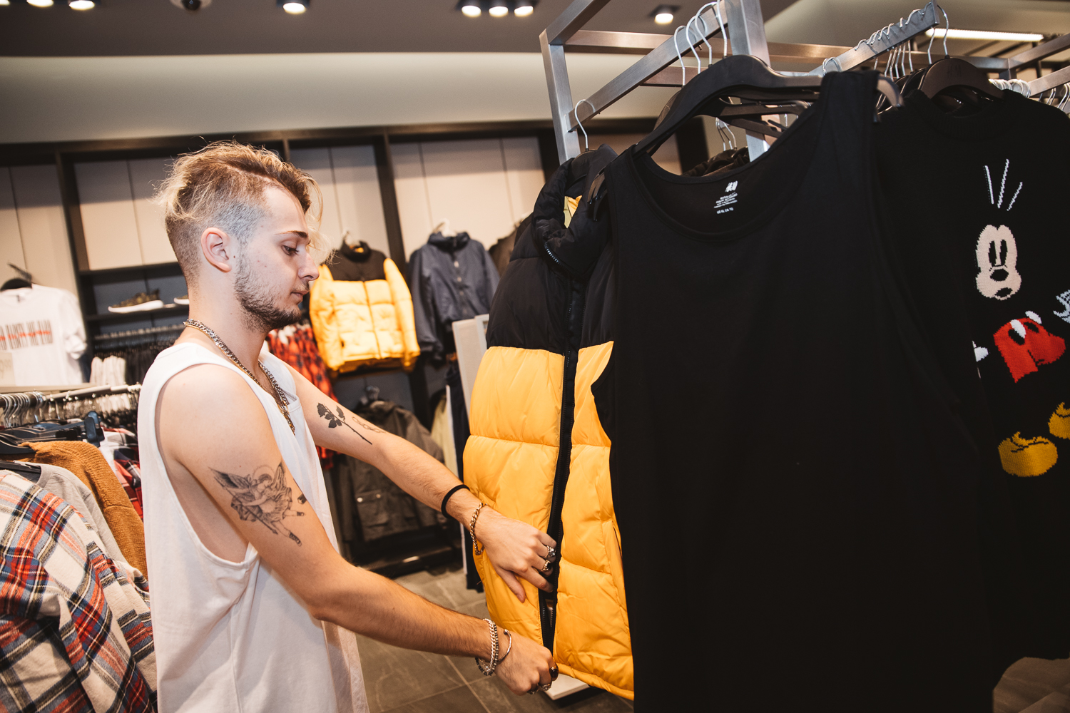 Street Styling avec la collection automne 2018 de H&M [Photos]