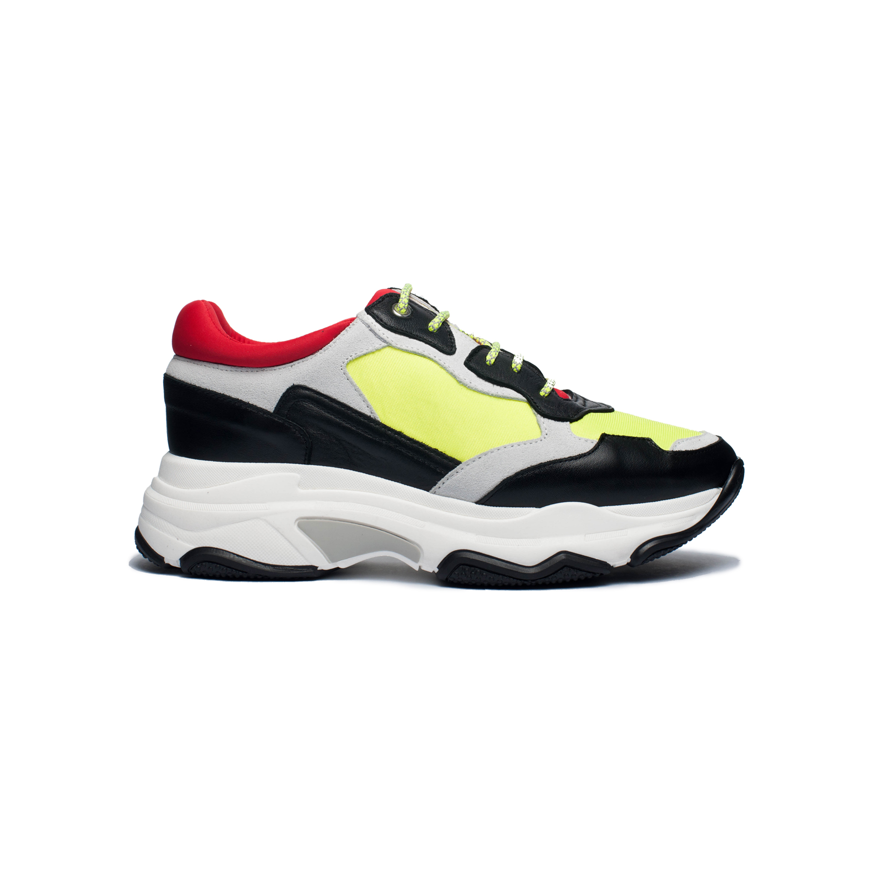 L'intervalle lance enfin des chaussures pour homme! [Photos]