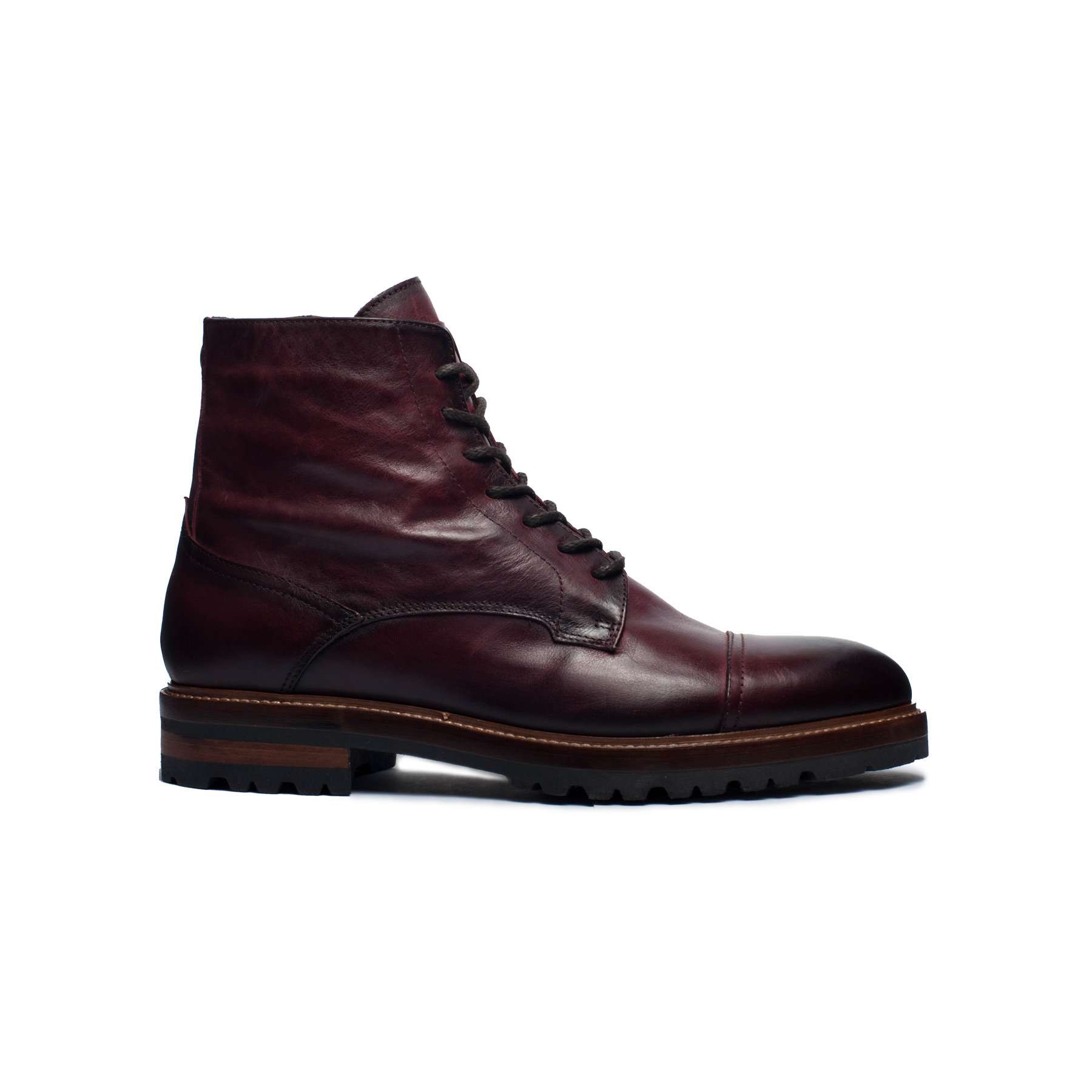 L'intervalle lance enfin des chaussures pour homme! [Photos]