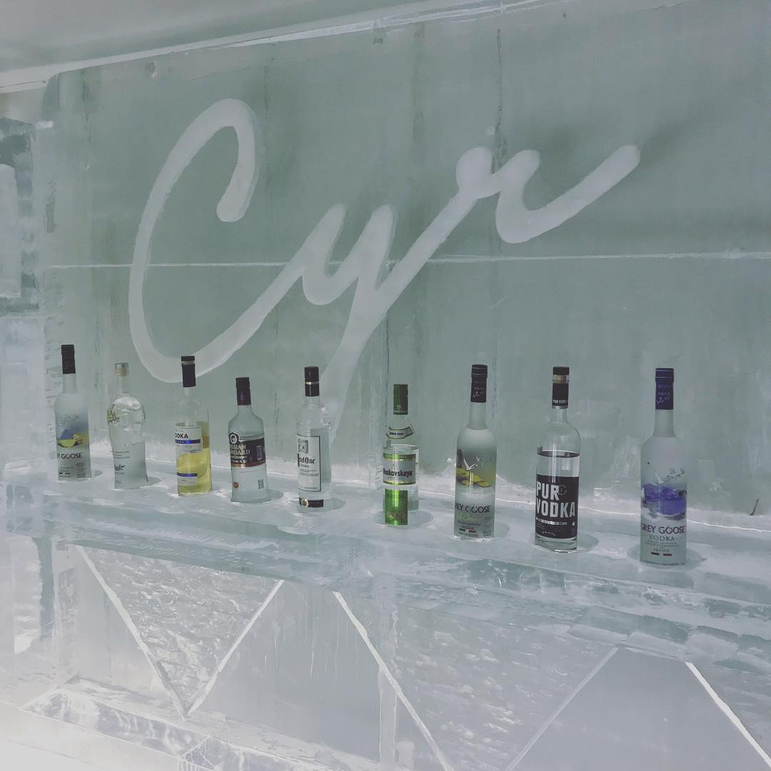 Le restaurant Cyr dans Saint-Henri a un bar de glace spécialisé en vodka [Photos]