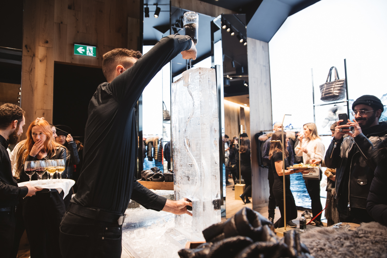 Mackage: Le jet set de la mode à l'ouverture de la boutique phare [Photos]