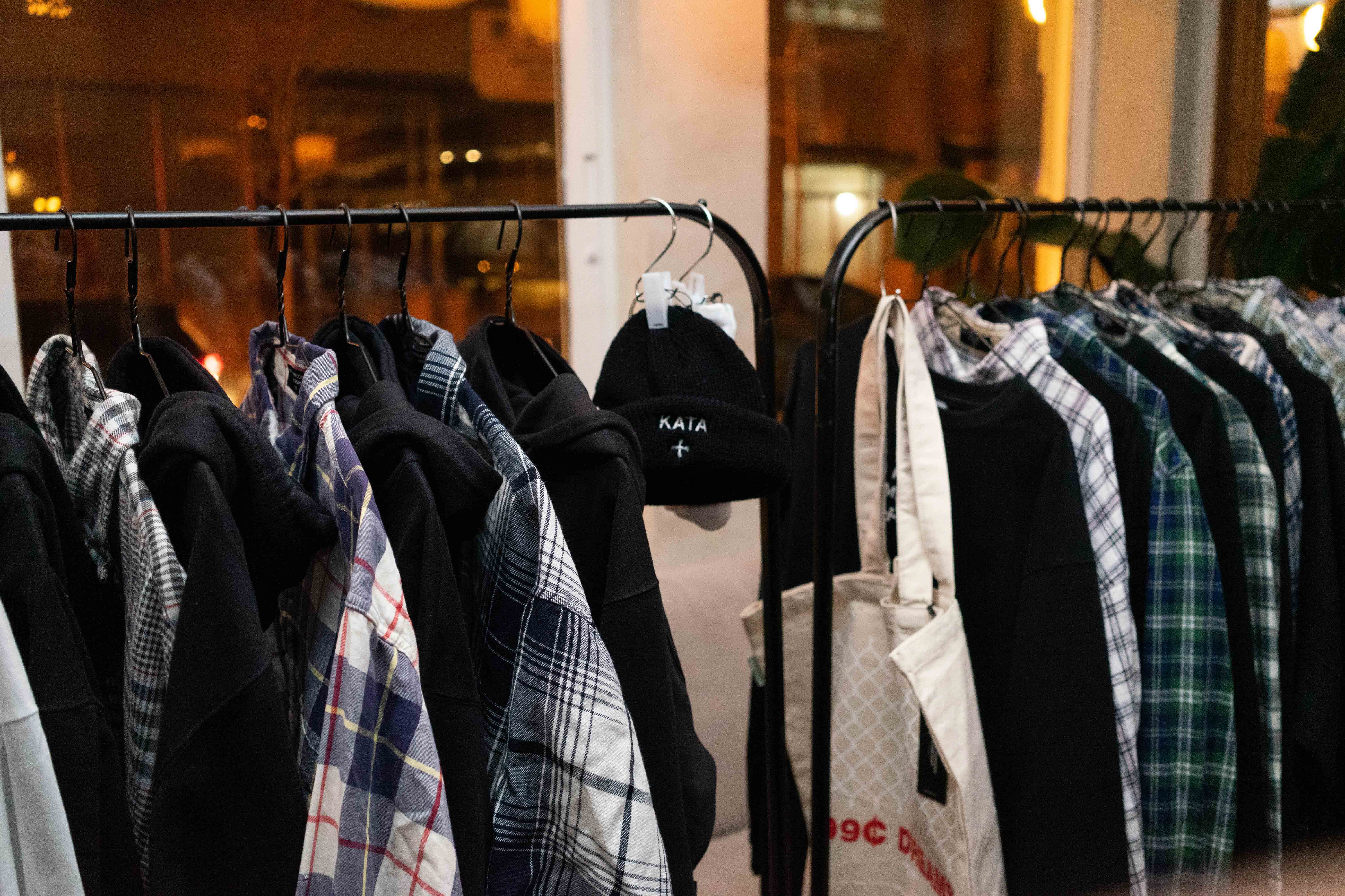 Kata Fashion s'empare du Gipsy Bar pour sa nouvelle collection [Photos]