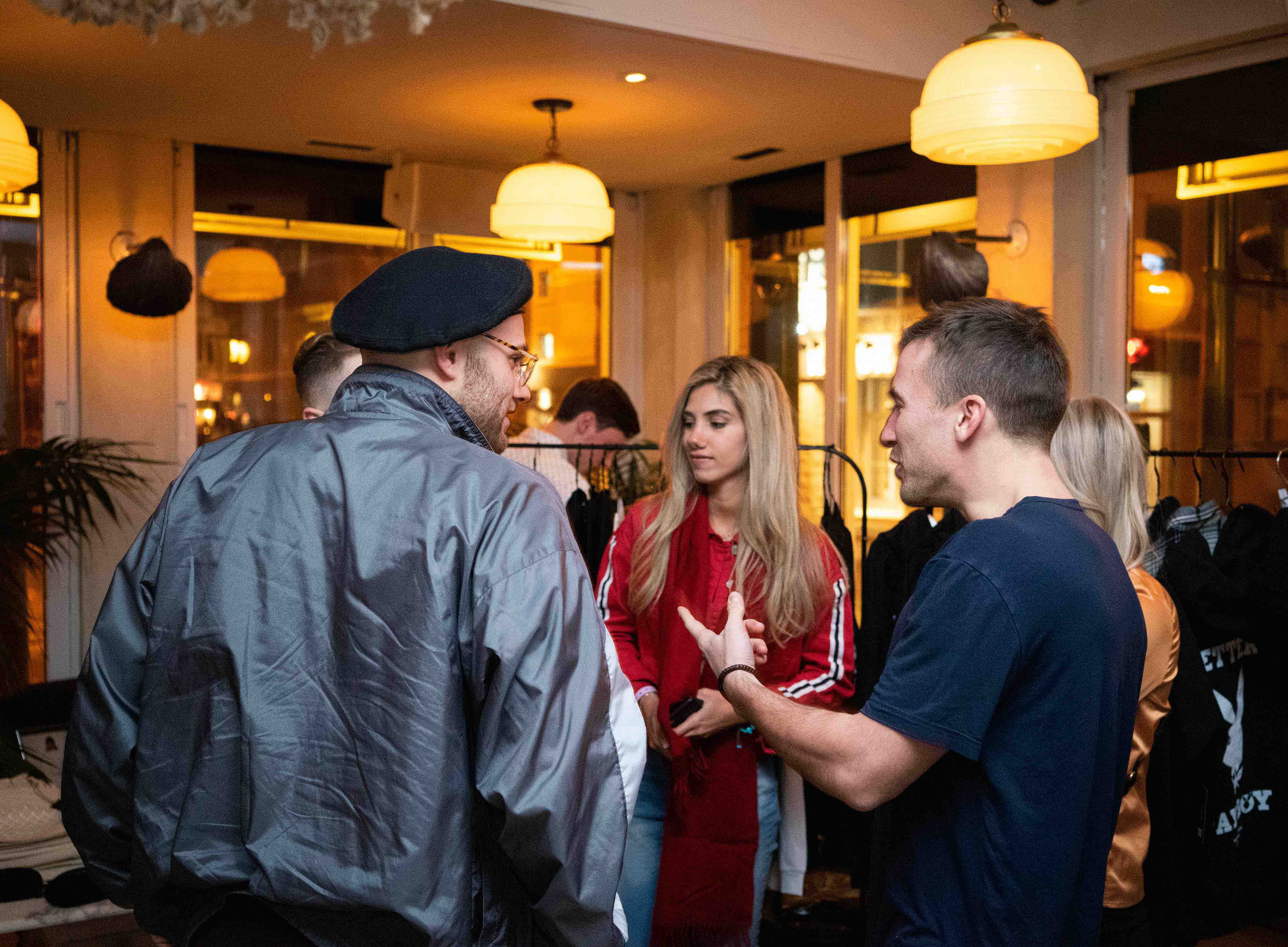 Kata Fashion s'empare du Gipsy Bar pour sa nouvelle collection [Photos]