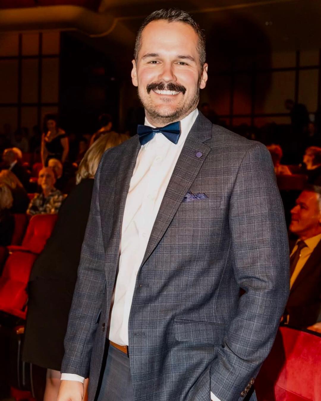 La moustache fait un grand retour en 2019!