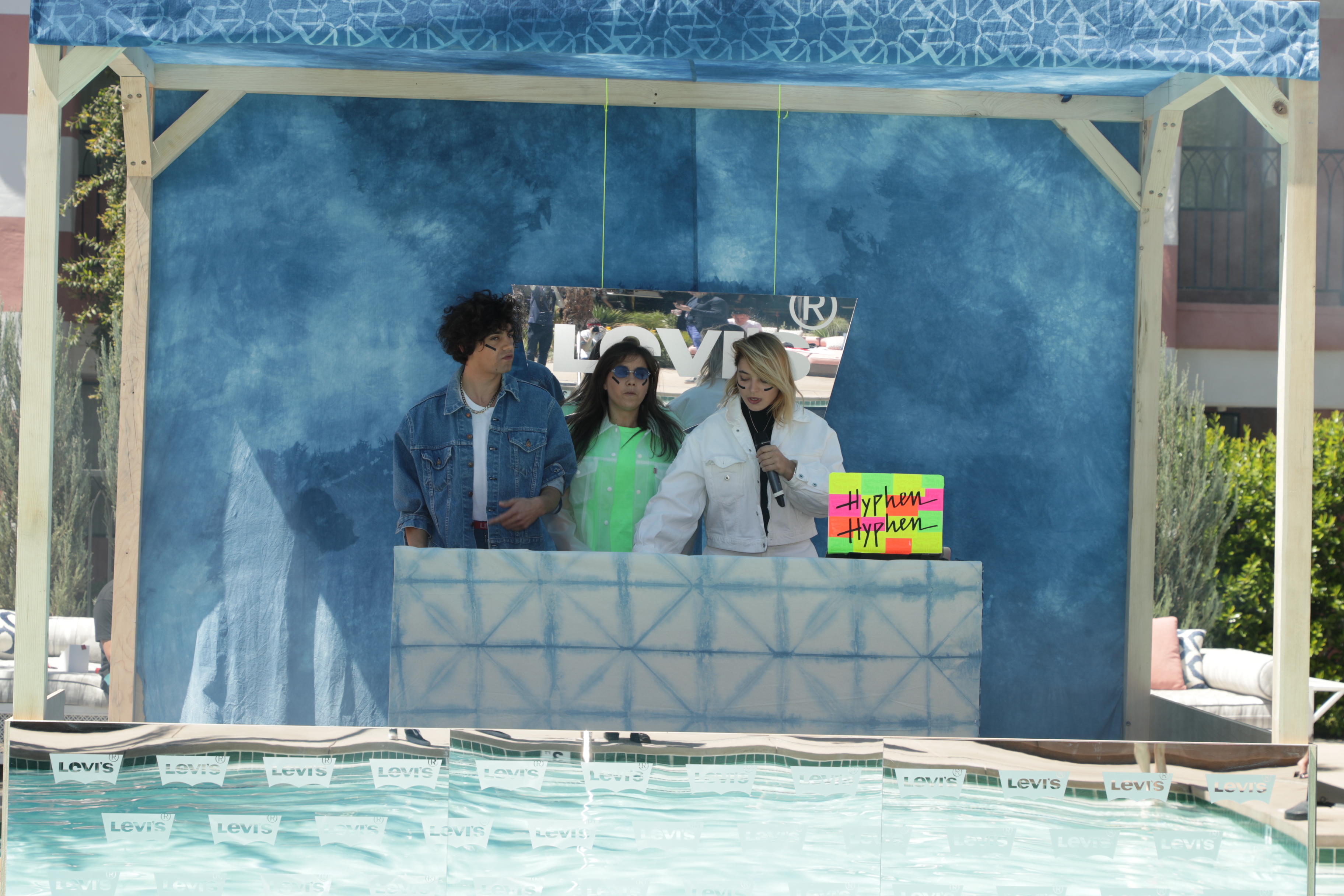 Plein de vedettes au fou party Levi's à Coachella [PHOTOS]