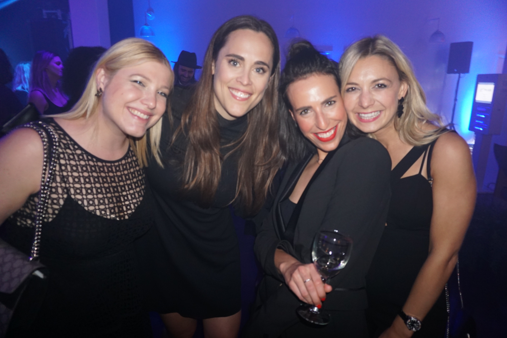 Le Bal en noir: une grosse soirée bénéfice pour le BEC [Photos]