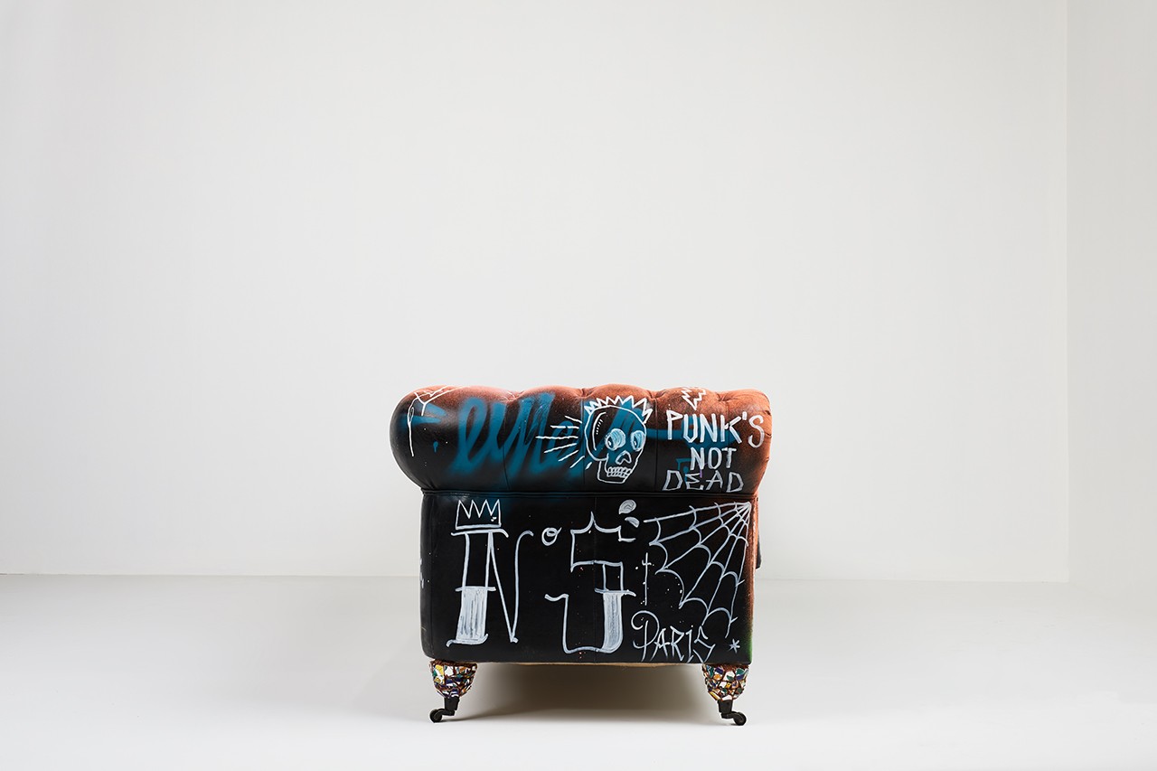Stikki Peaches a créé une collection audacieuses pour la maison avec Bois & Cuir [PHOTOS]