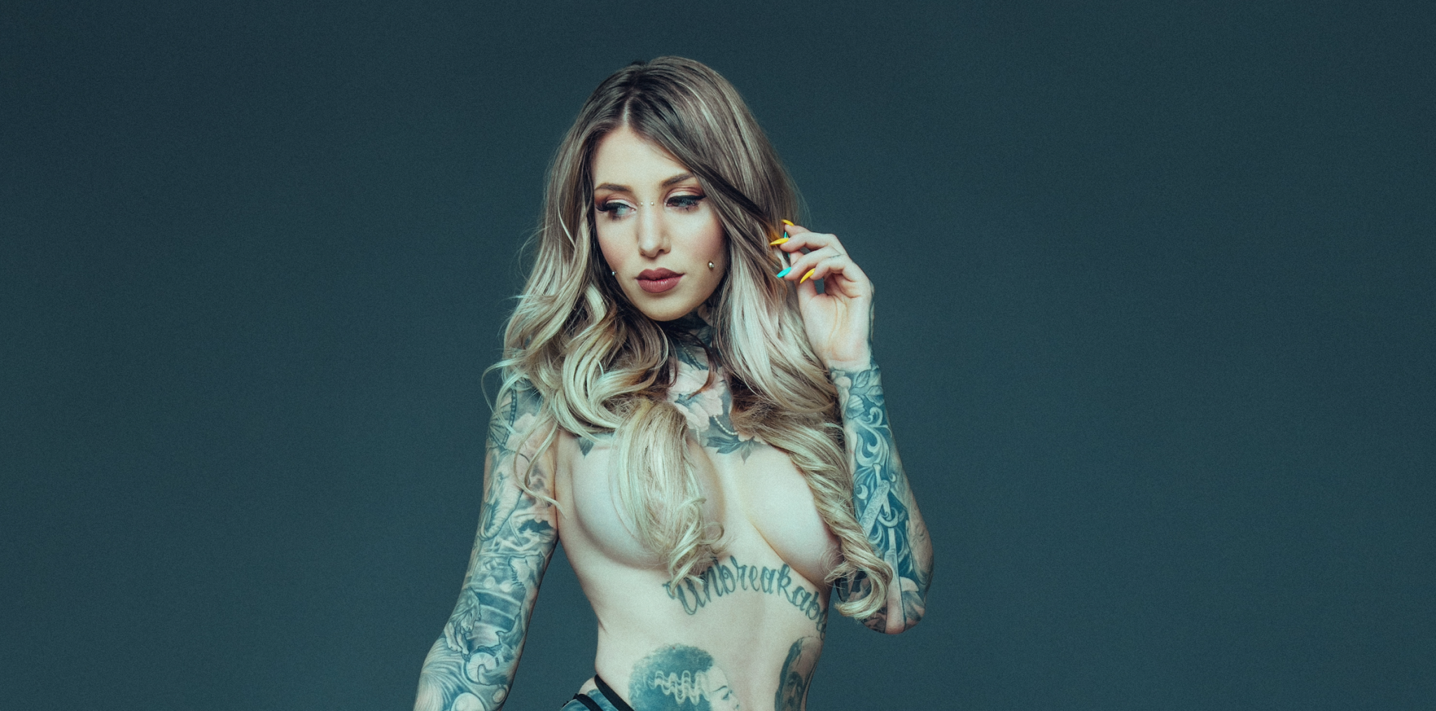 Sabrina Sawyers, la célèbre tatoueuse québécoise [GIRL CRUSH]