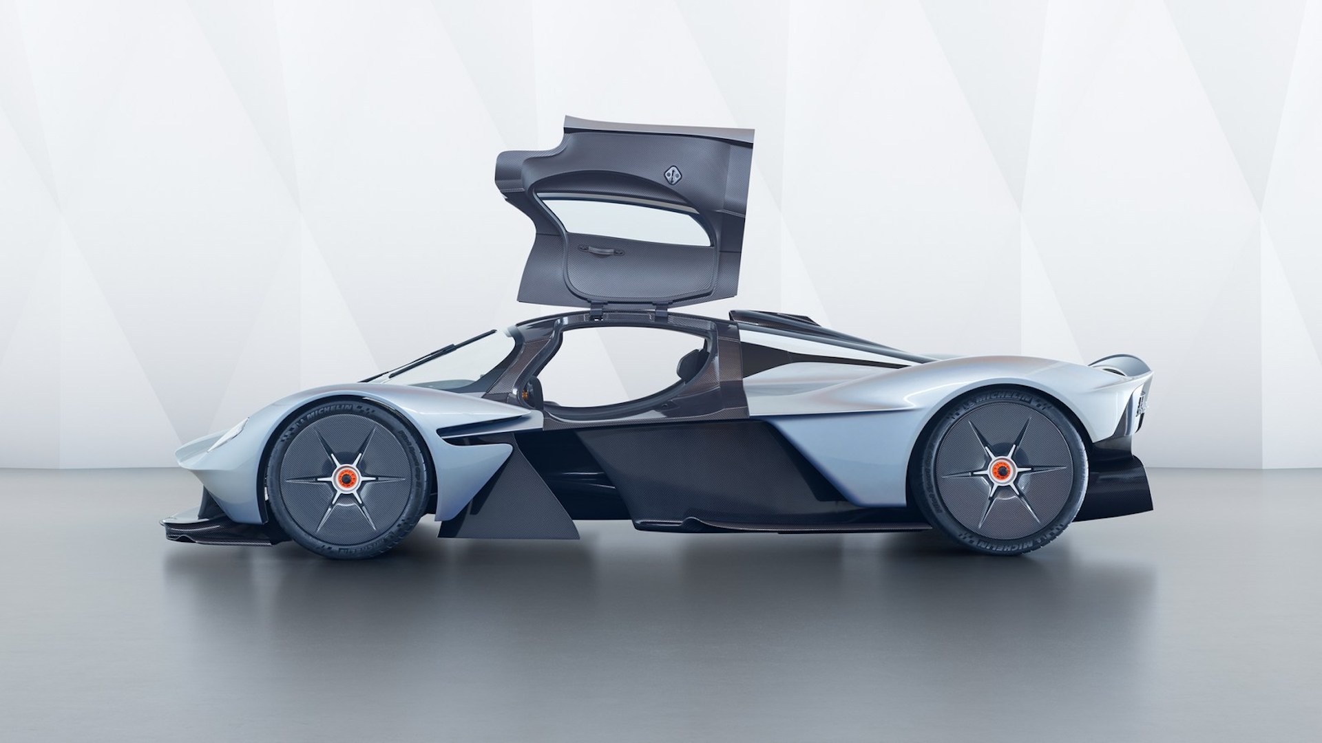 Aston Martin Valkyrie - 4,18 M $