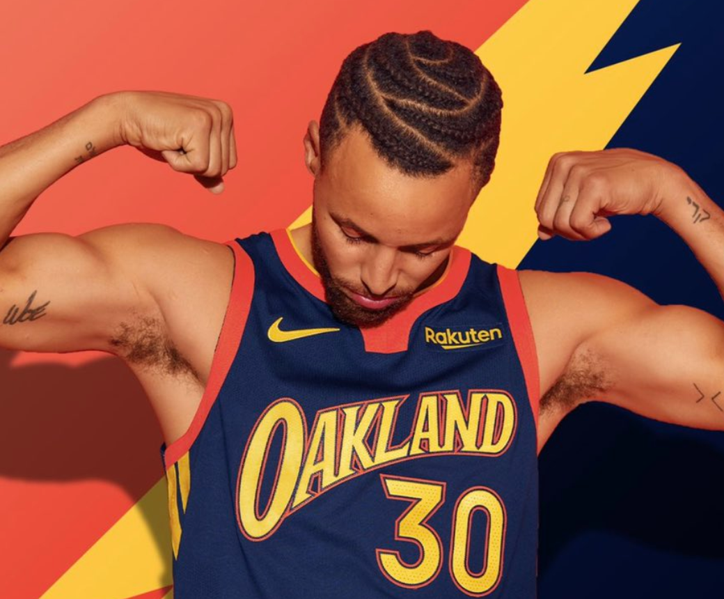 Stephen Curry a posé pour un grand dévoilement