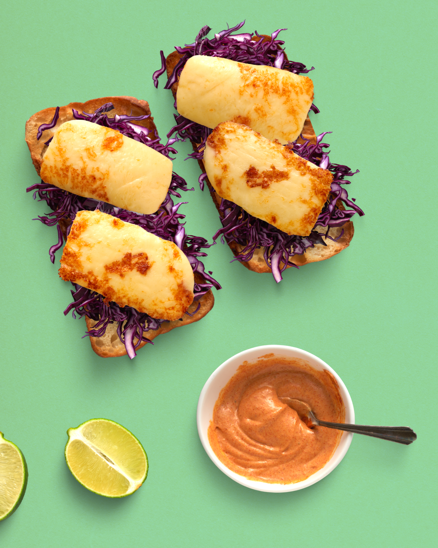 Tartine au Halloumi & Mayo épicée au Paprika fumé