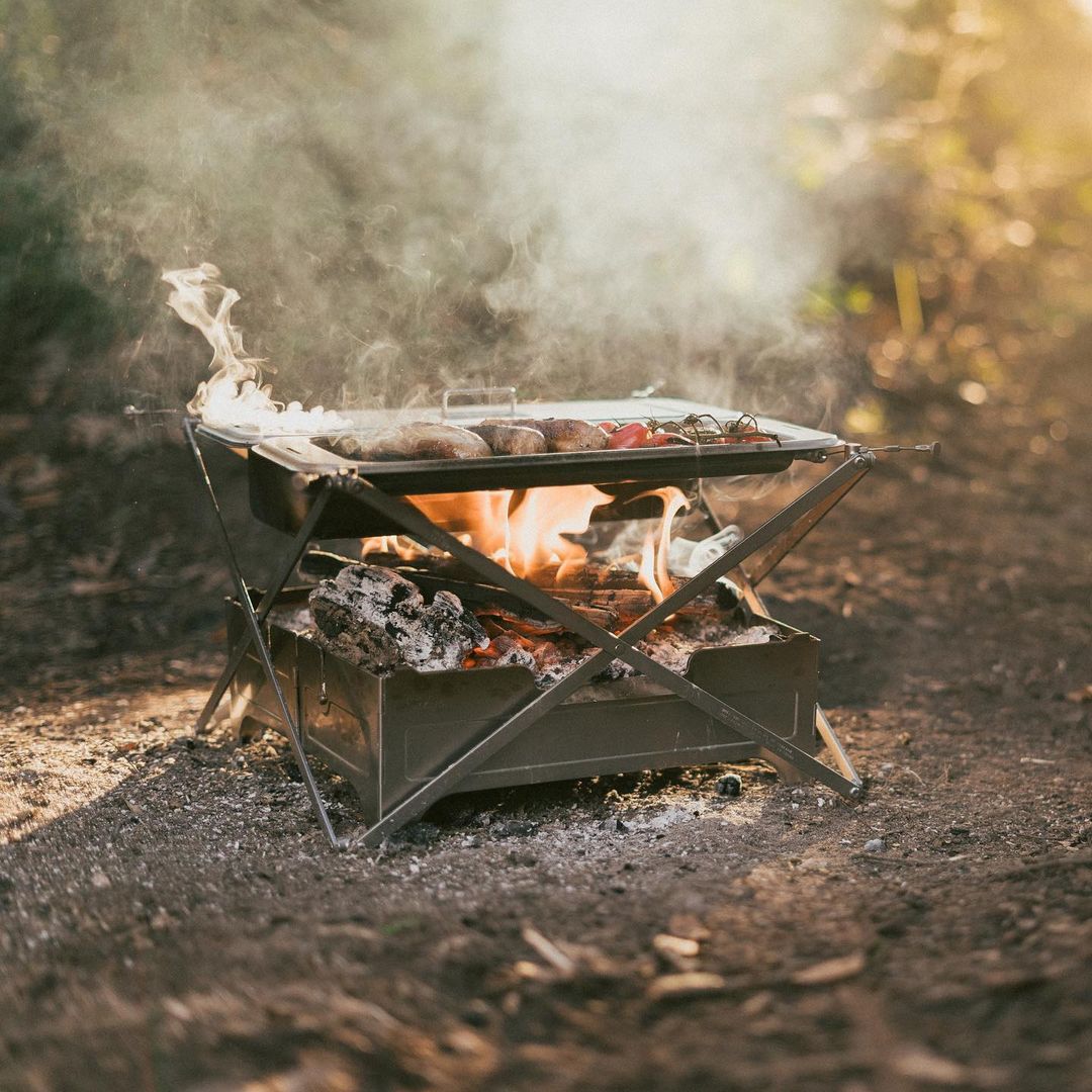 Le « fire safe et grill » de Wolf and Grizzly