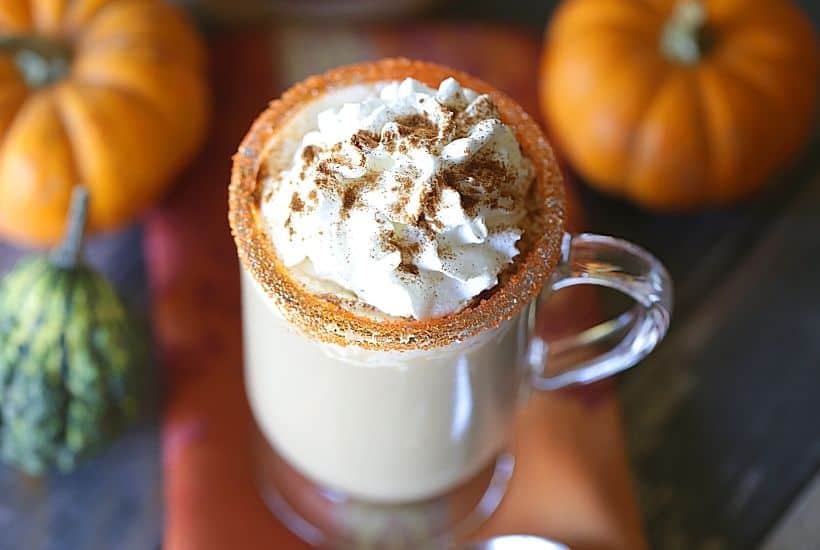 Latte alcoolisé à la citrouille épicée