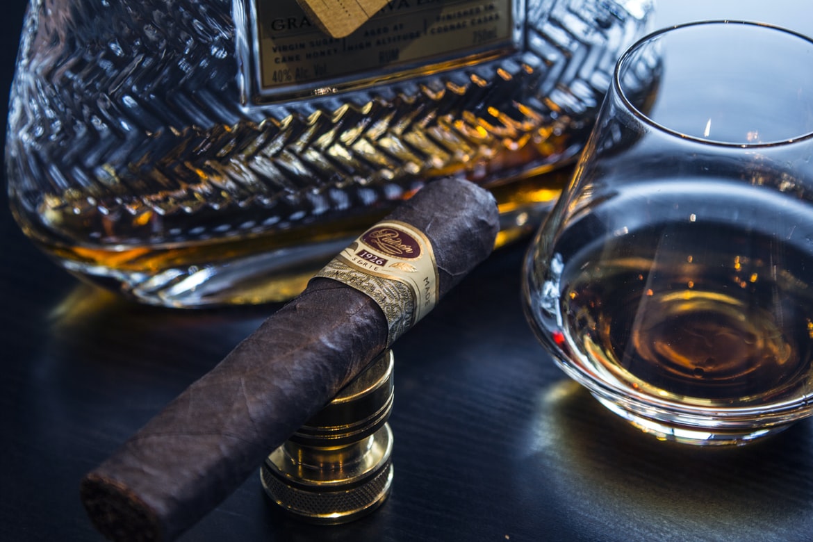 4 cigar lounge à visiter entre amis à Montréal