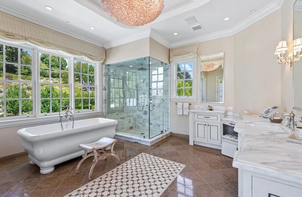 La salle de bain principale