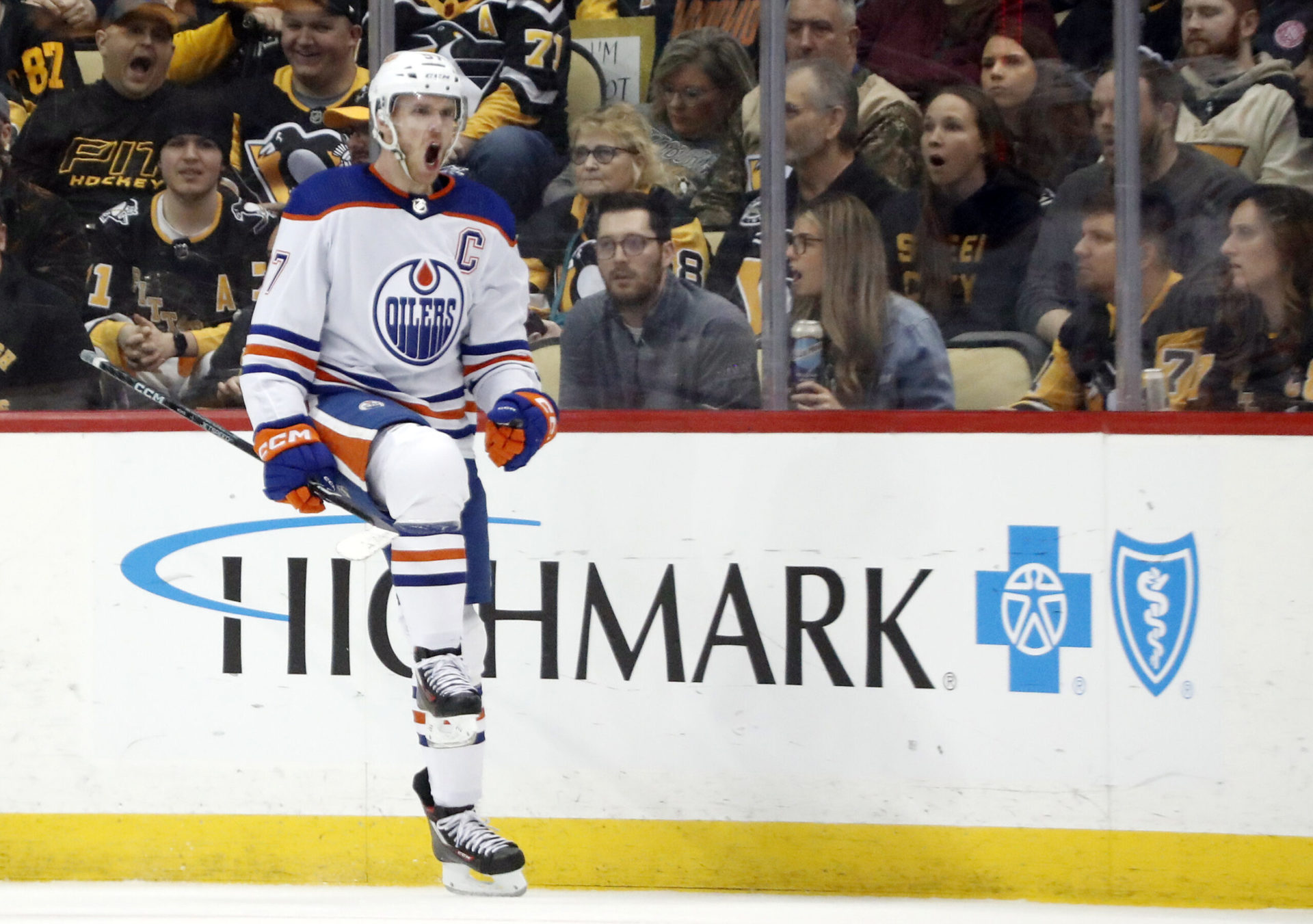 2000 points pour Connor McDavid?