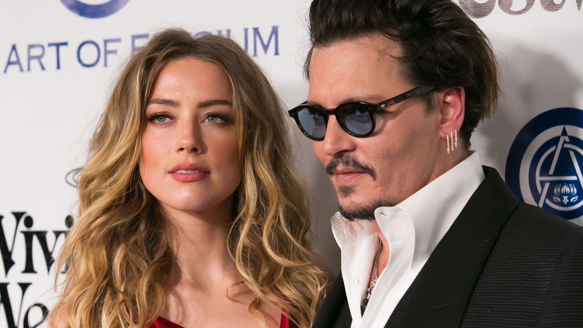 Johnny Depp reçoit 1M$ d’Amber Heard et en fait don!