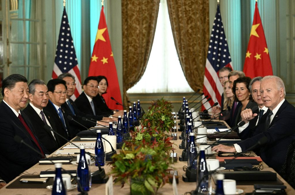 La rencontre entre Joe Biden et Xi Jinping en 10 images
