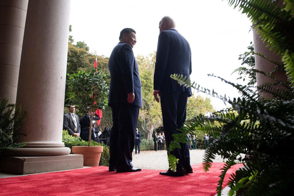 La rencontre entre Joe Biden et Xi Jinping en 10 images