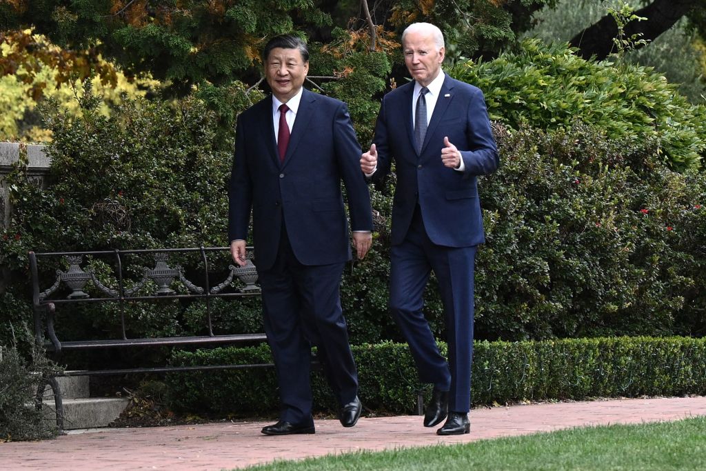 La rencontre entre Joe Biden et Xi Jinping en 10 images